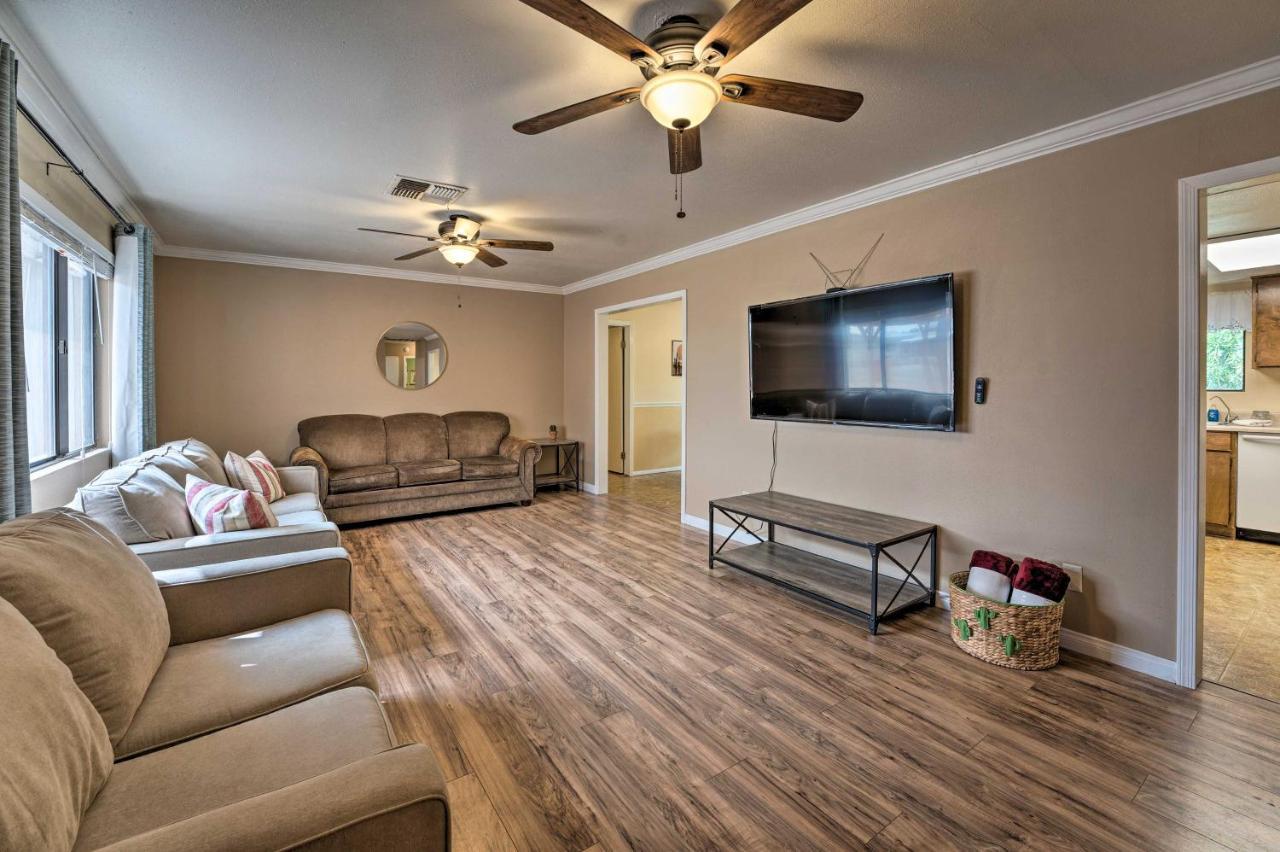 Updated Family Home - 2 Blocks To Colorado River! Bullhead City Extérieur photo