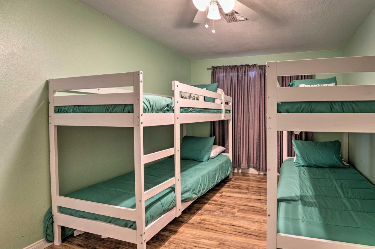 Updated Family Home - 2 Blocks To Colorado River! Bullhead City Extérieur photo