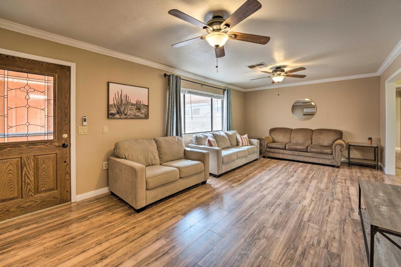 Updated Family Home - 2 Blocks To Colorado River! Bullhead City Extérieur photo